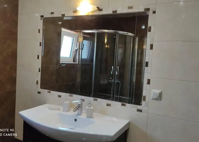 Kalliope Tsoukaládhes