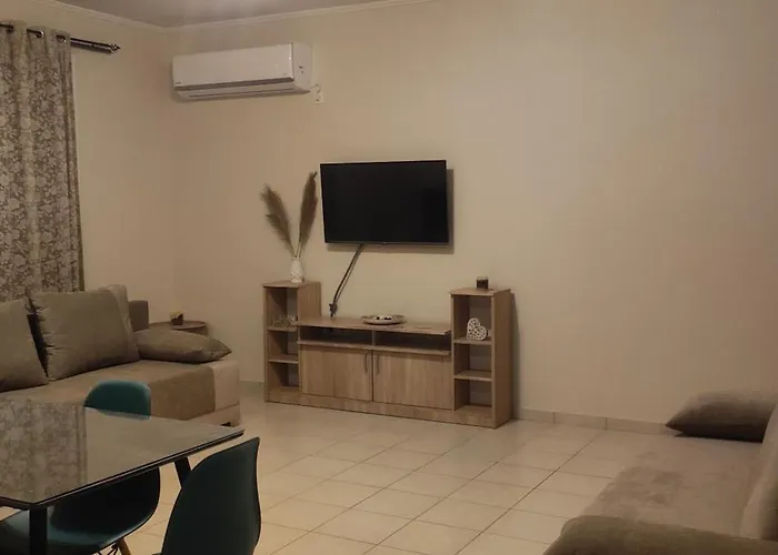 Kalliope Tsoukaládhes