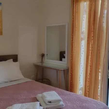 Kalliope Tsoukaladhes