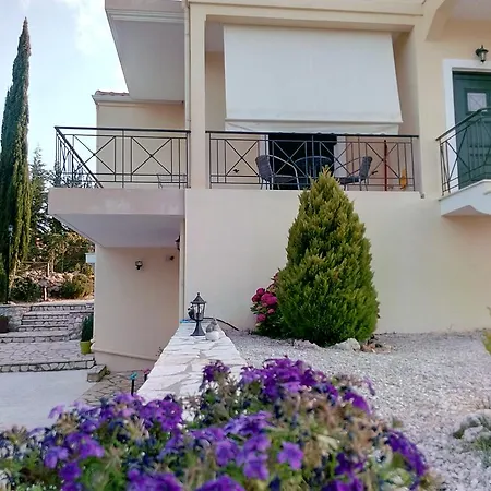 Kalliope Apartment *