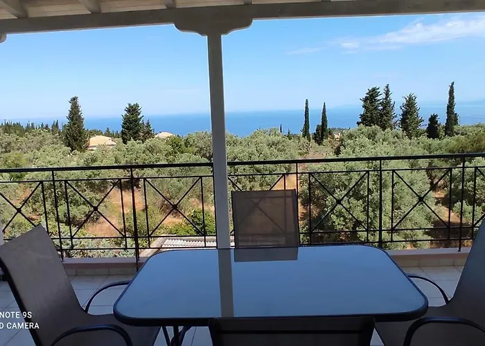 Kalliope Tsoukaladhes